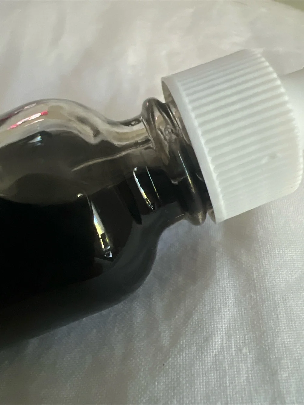 Earth Harbor Obscura Night Repair Concentrate - Pink Bottle